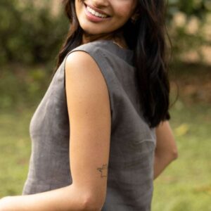 Women's Cotton Solid V Neck Sleevleess 2 Piece Outfit Loose Tank Top and Shot Scult Sets cord set ( Grey )